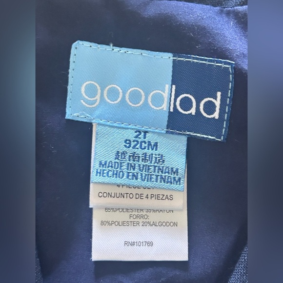 BOYS 4-PIECE SOLID NAVY JACKET AND
SEERSUCKER PANT SUIT
SET - Picture 7 of 7